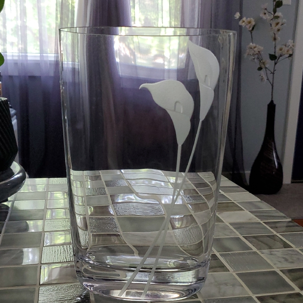 Mikasa Calla Lily Etched Crystal Vase